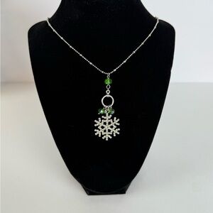 Rhinestone Snowflake Pendant Necklace with Green Beads
